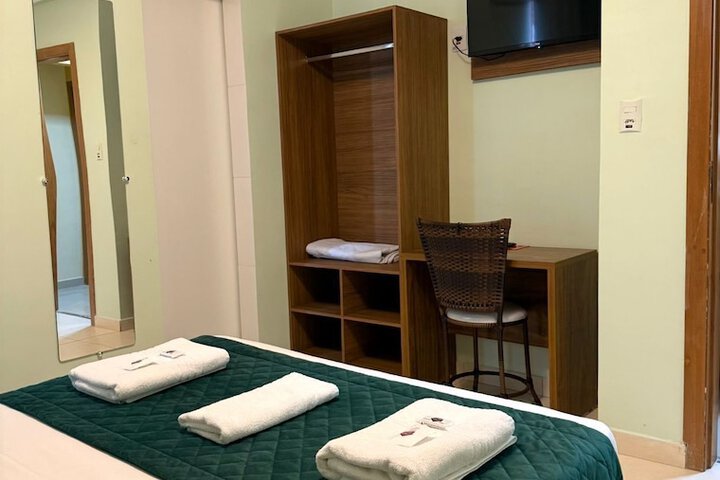 Room 5 of 20