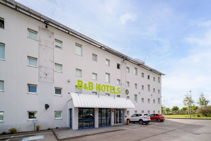B & B HOTEL Calais Terminal Cité de lEurope 2 étoiles in Coquelles