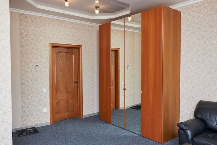 Room 9 of 53