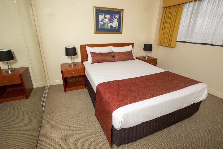 Room 14 of 65