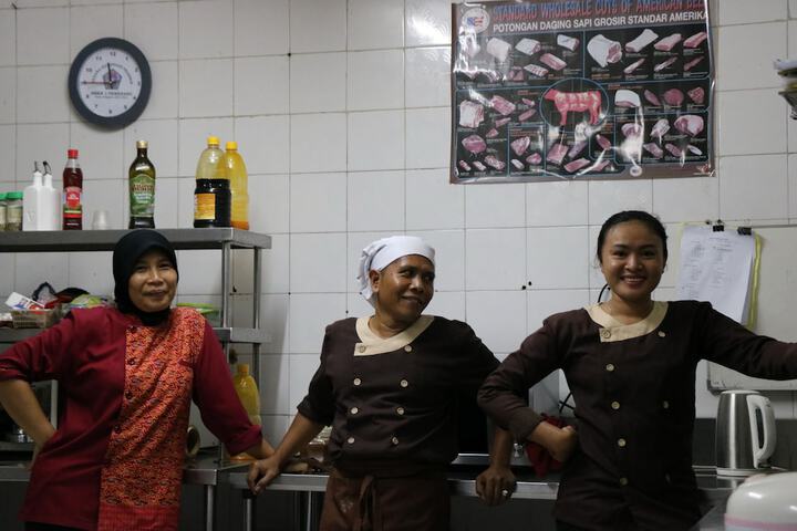 Dining 60 of 81