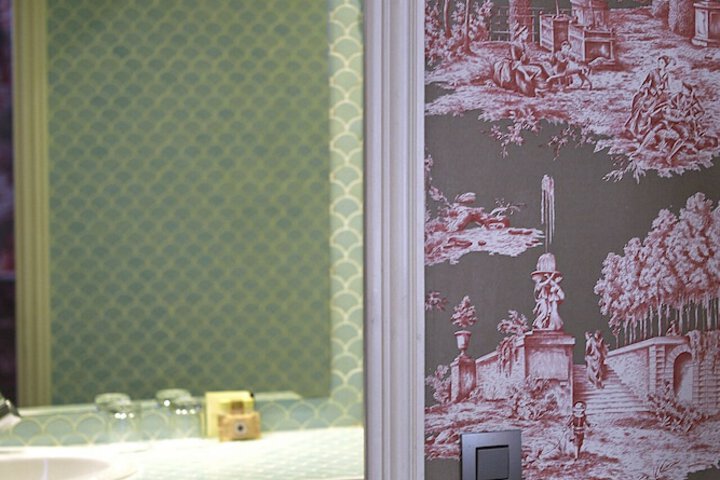 Room 52 of 61