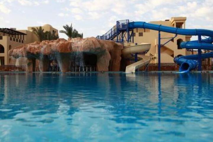 Pool 23 of 69