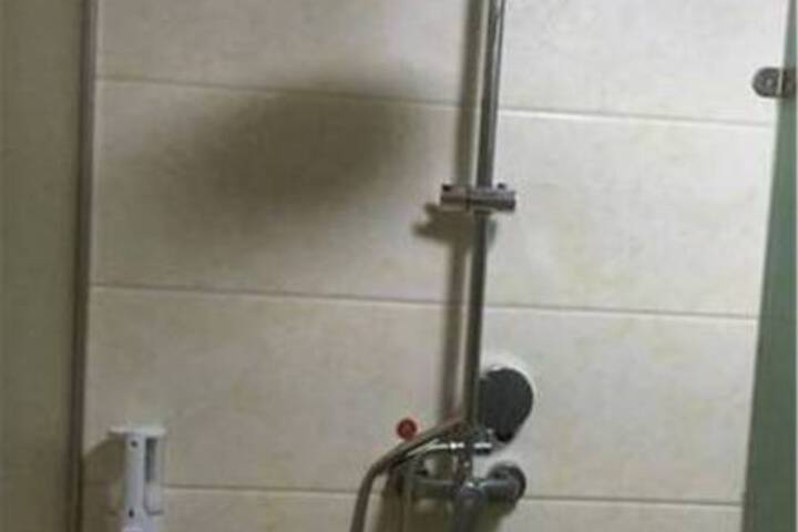 Room 6 of 21