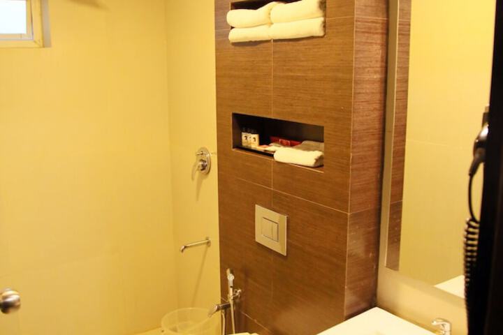 Room 18 of 26