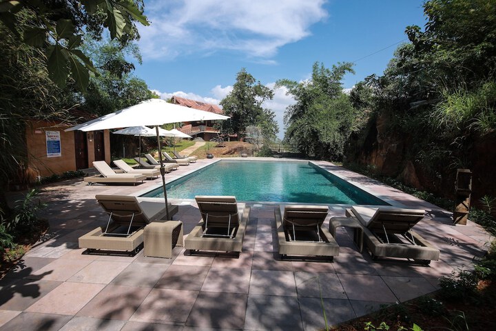 Pool 39 of 73