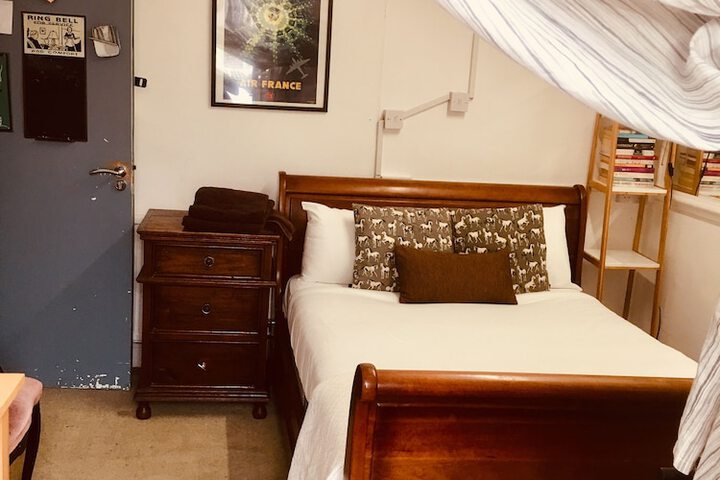 Room 20 of 42