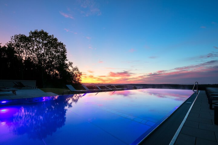 Pool 68 of 116