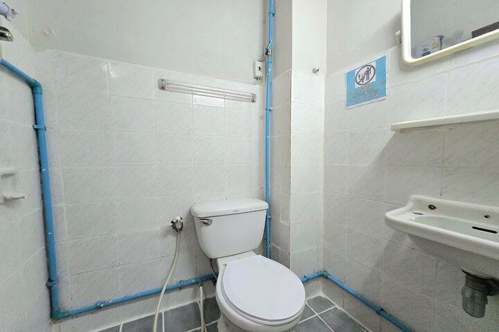 Room 25 of 44