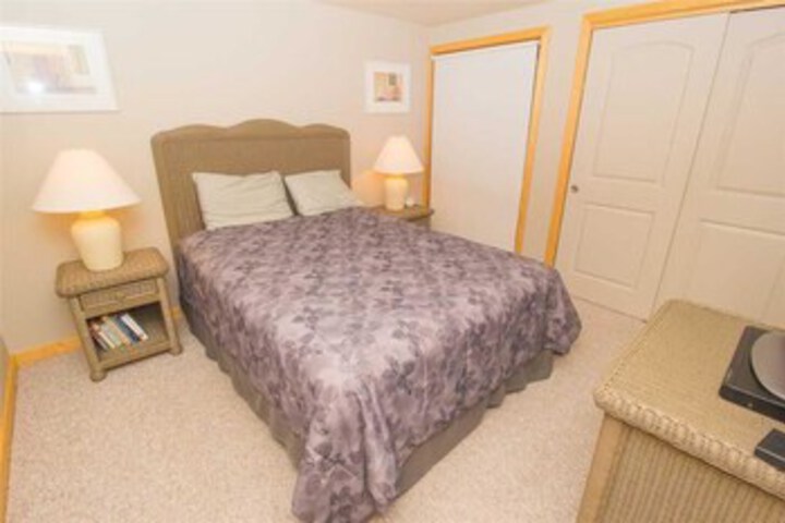 Room 10 of 15