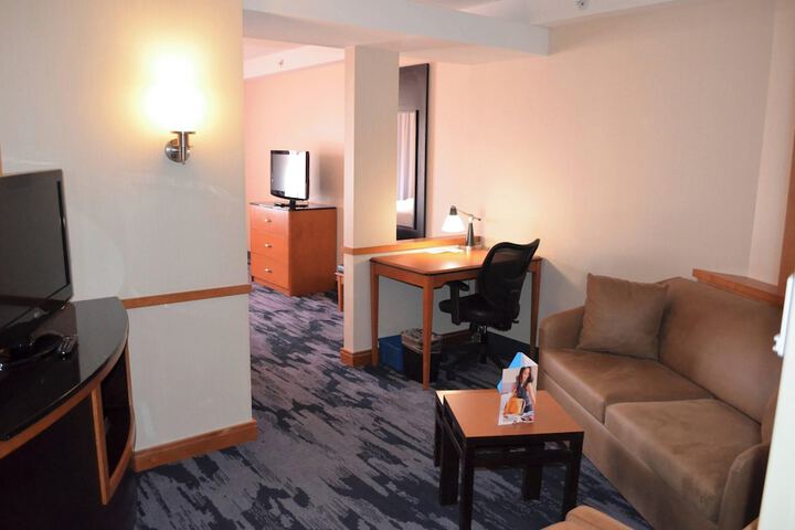 Room 15 of 27