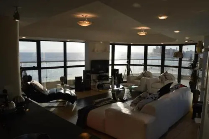 Room 7 of 17