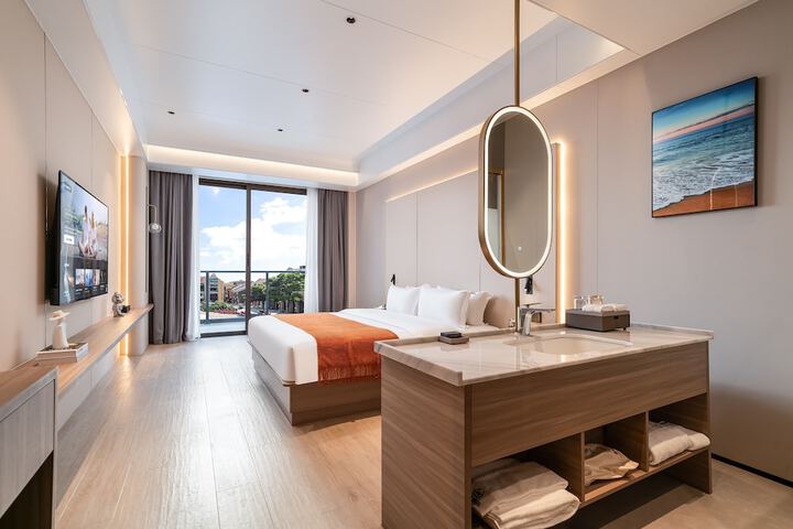 Room 18 of 62