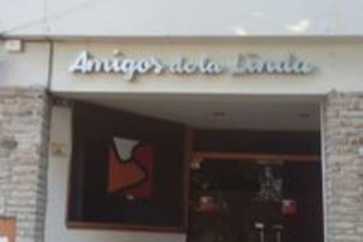 Los Amigos De La Linda