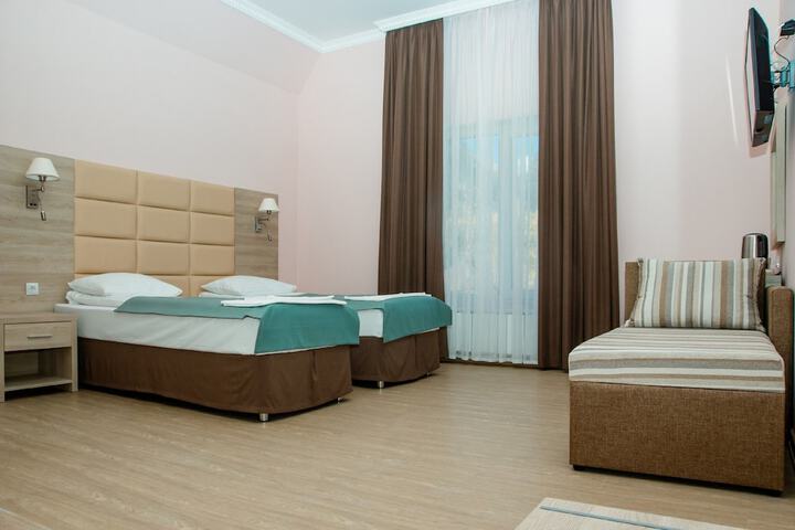 Room 14 of 26