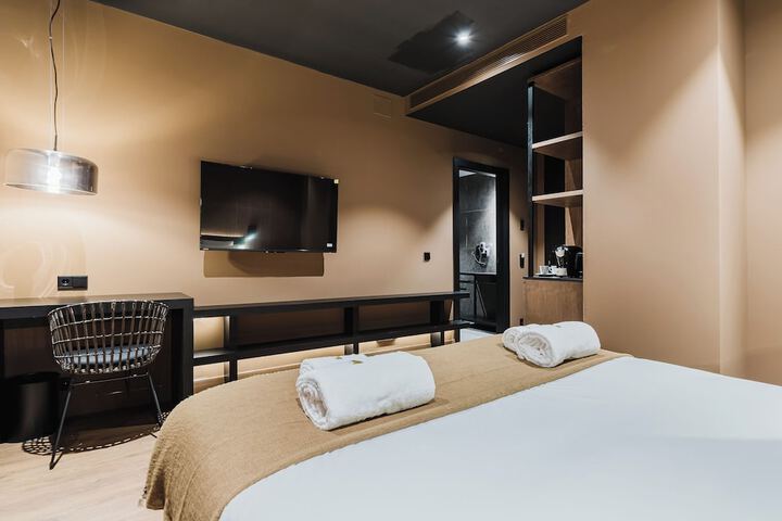 Room 8 of 45