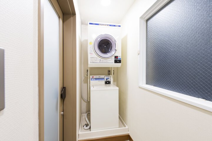 Room 19 of 27