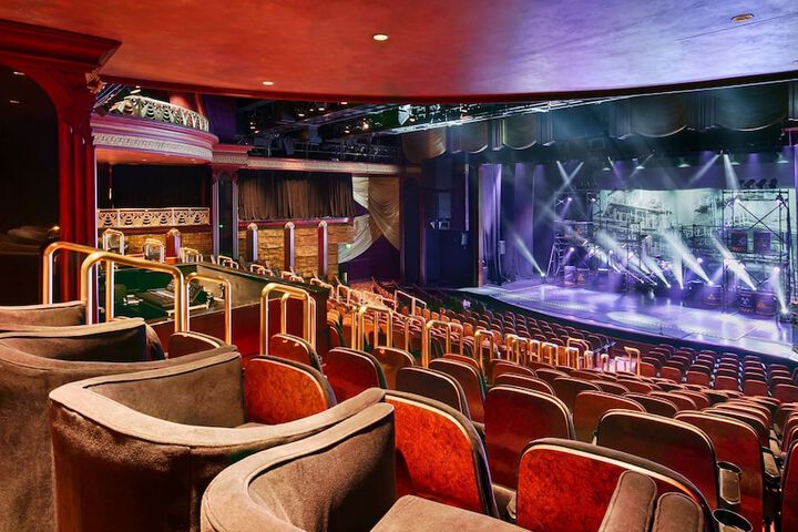 Theater show