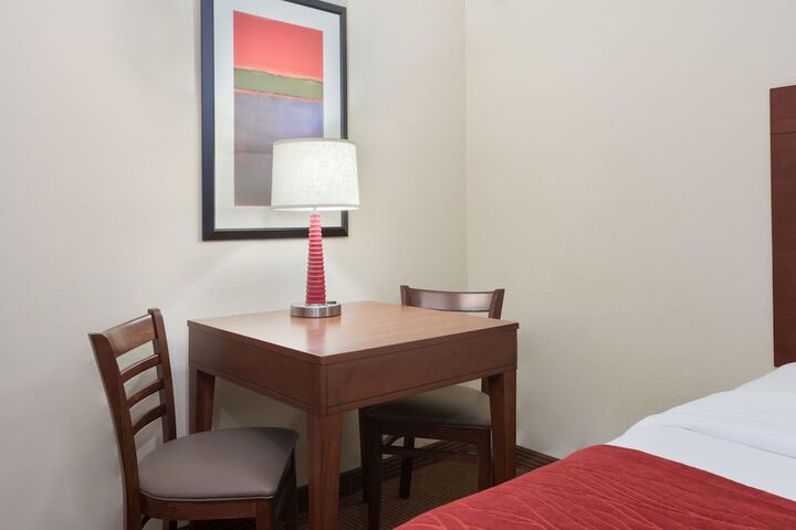 2 Double Beds (3 of 9)
