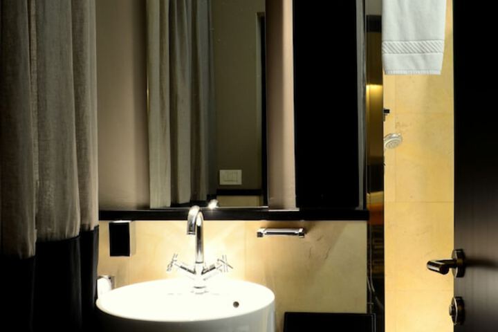 Room 29 of 56