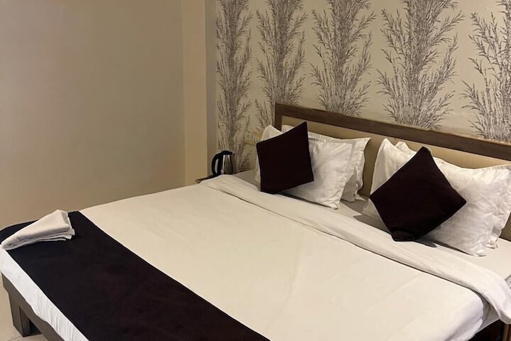 Room 33 of 88