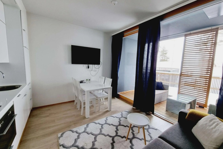 Room 2 of 8