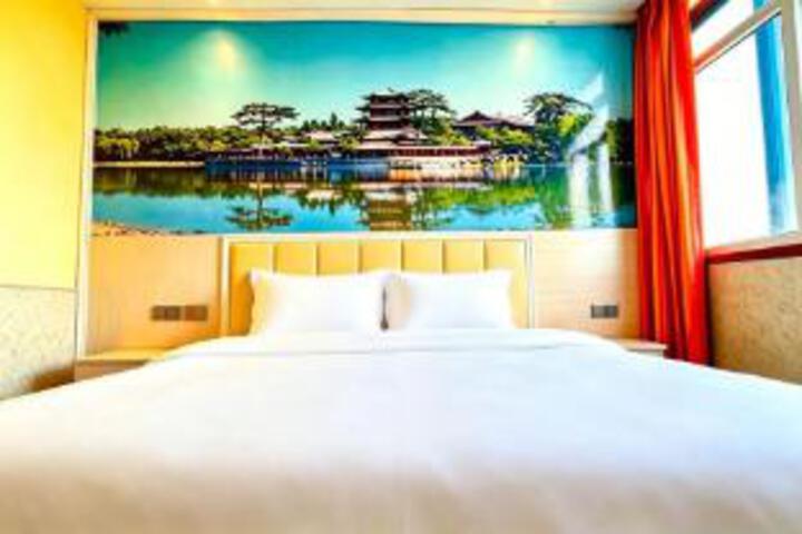 Room 6 of 7