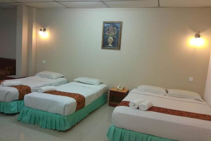 Room 5 of 22