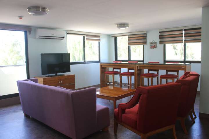 Room 30 of 77