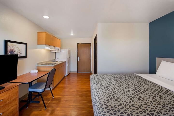 Standard Double Bed (14 of 16)