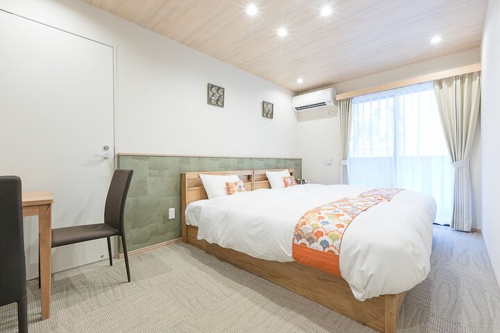 Room 8 of 51