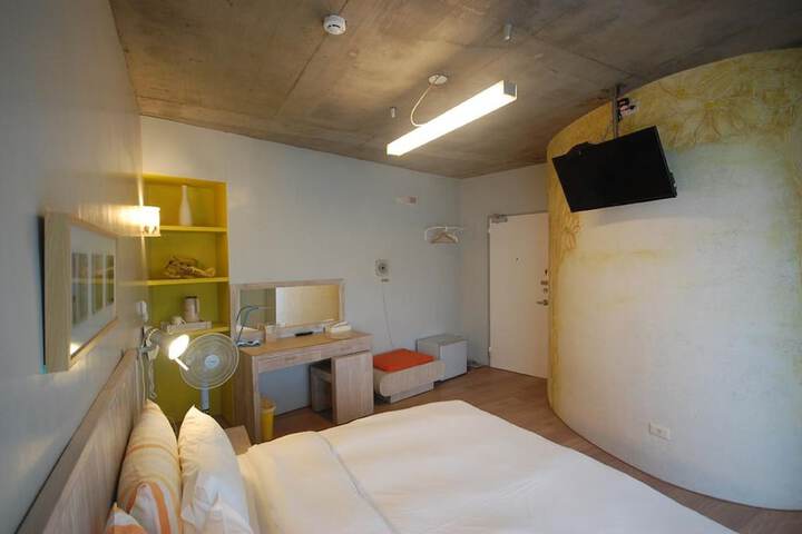 Room 17 of 82