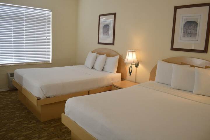 B2 Dxdeluxe Room 2 Queen Beds (10 of 26)