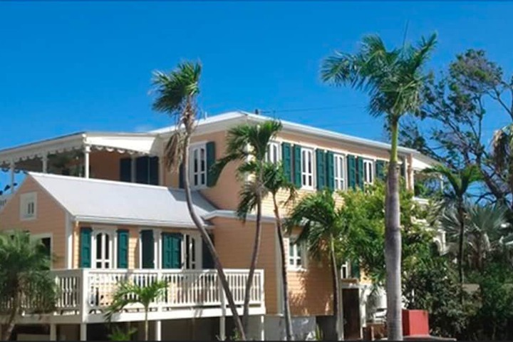 Hotel Exterior 83 of 87