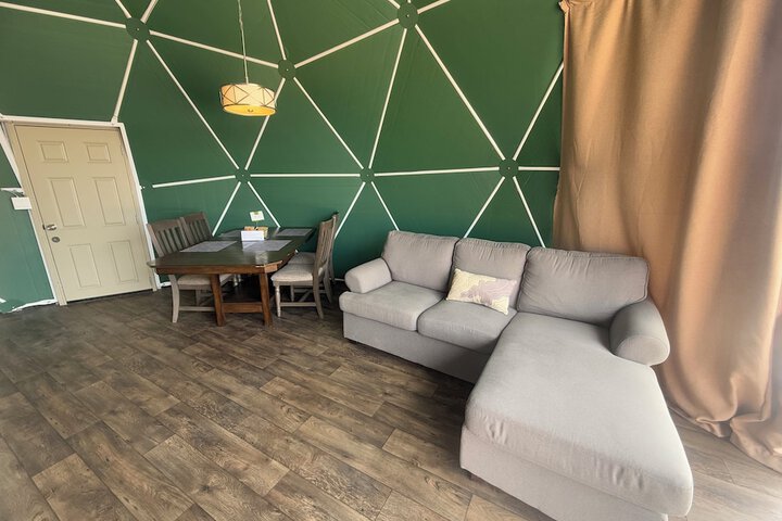 Room 53 of 163