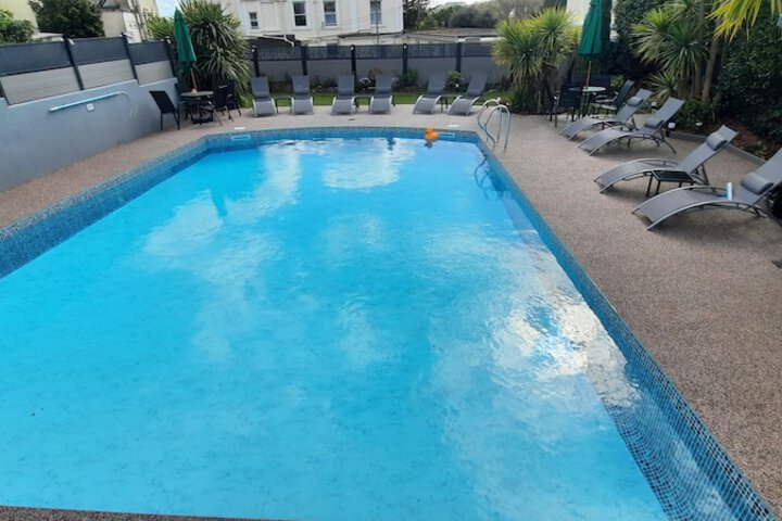 Pool 83 of 118
