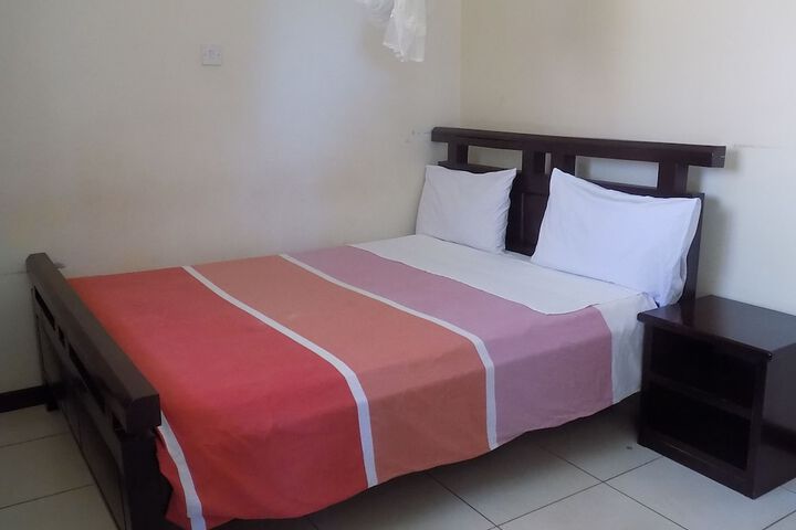 Room 3 of 17