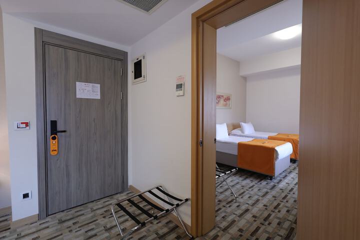 Room 15 of 54
