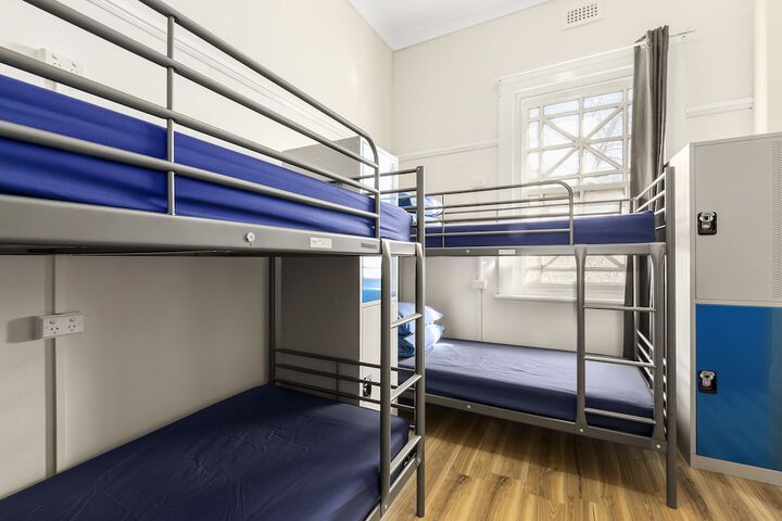 Room 4 of 21