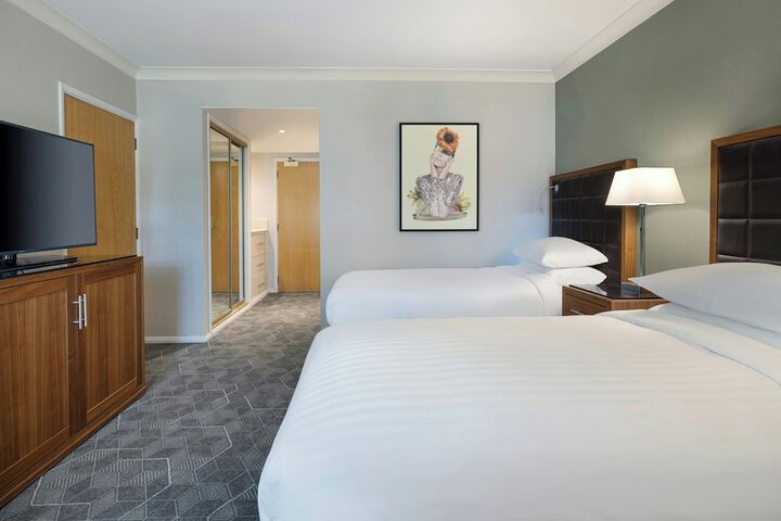 Room 14 of 40