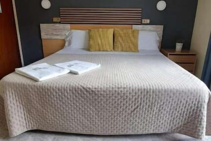 Room 6 of 22