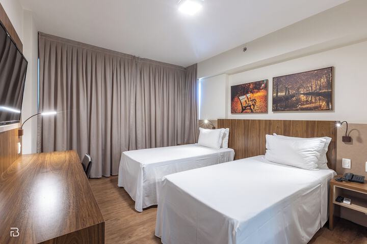 Room 9 of 43