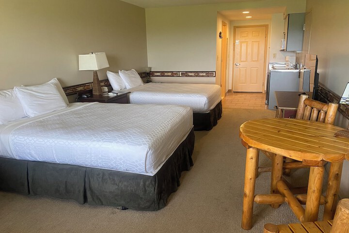 Room 6 of 38
