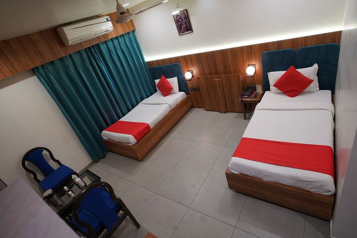 Room 13 of 44