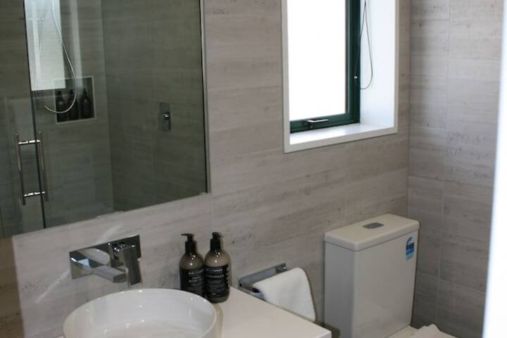 Room 17 of 25