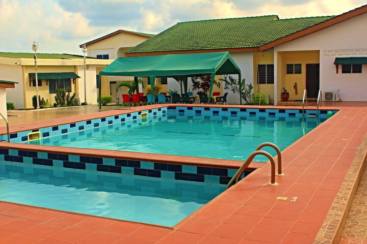 Pool 39 of 70