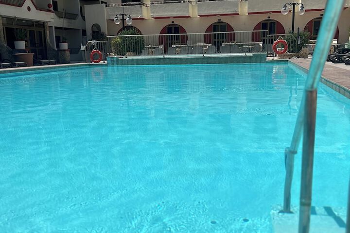 Pool 43 of 53