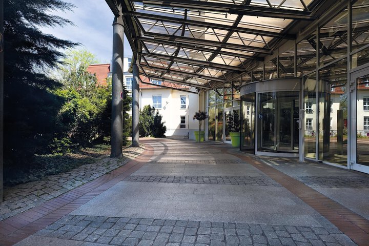 Hotel 86 of 102