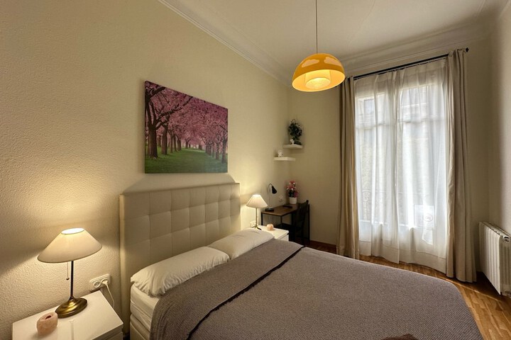 Room 11 of 24