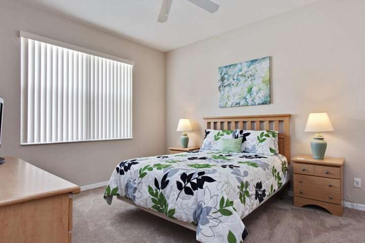 Room 7 of 35